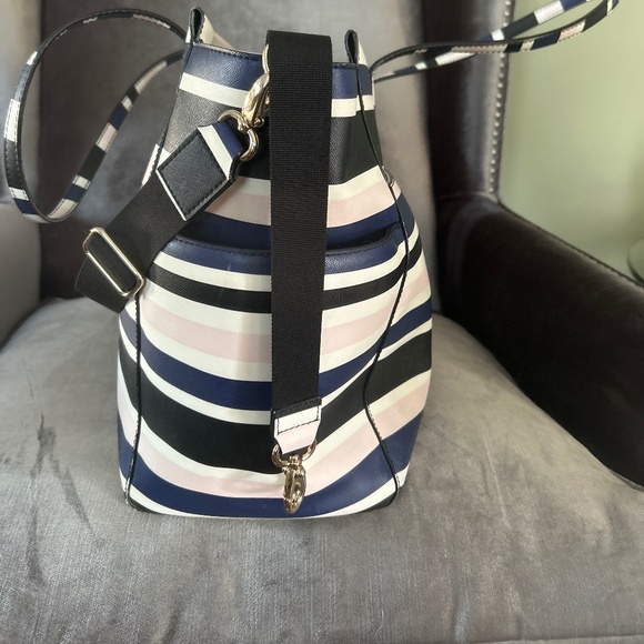 Kate Spade Striped Kaylie Grove street Diaper Baby Bag/ Tote - Picture 7 of 8
